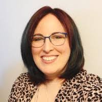 Tara Hendrickson's Instagram, Twitter & Facebook