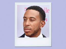 Apr 02, 2021 · low fade vs high fade haircuts, although very similar in cut and style, can make a difference in your overall hairstyle and look. 26 Modern Bald Fades To Show Your Barber