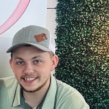 Jenna Brock's Instagram, Twitter & Facebook