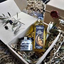 Gift Set Olive Oil And Seasoning Blend Greek Flavors Etsy Gift Set Bio Food Greek Flavors