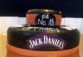 300g zartbitterschokolade 300g jack daniel s tennessee whiskey liter jack daniels furbish fire candle co rehabulous jack daniels. Cafe Conditorei Backerei Spatz Torten Geburtstagstorten Jack Daniels Torte