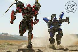 2007 yapımı shia labeouf'lu filmle transformers 6 i̇çin hazırlıklara başlandı. Transformers 6 Bumblebee New Pic Featuring The Decepticons Shatter And Dropkick Https Teaser Trailer Com Transformers Movie Transformers Movie Wallpapers