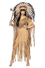 Damen Indianer Kostum Verkleidung Mit Federn Und Fransen Mit Kleid Kopfschmuck Tomahawk In Veloursleder O Indianerin Kostum Indianer Halloween Kostume Damen