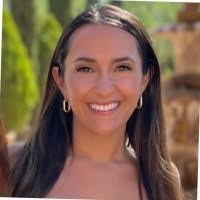 Lori Bessey's Instagram, Twitter & Facebook