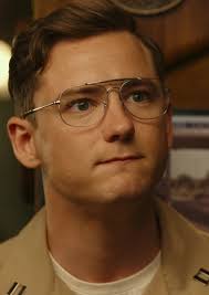 Fan Casting Lewis Pullman as Lieutenant Jon Matthews in Aliens: Hive World 