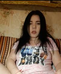 هايجه علي الكنبه كسها فراوله نيك بنات سكس