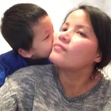 ស្គាល់ផ្លែនេះទេ? ធ្លាប់ញាំអត់? បើស្គាល់សូម comment ខាងក្រោម!