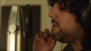 En la búsqueda del Golden Hit #1