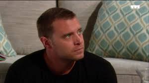 Ashley et kyle partent à la recherche de jack. Ashley Flirte Avec Stitch Et Guerre Kyle Vs Noah Les Feux De L Amour Tf1 Nouveautes Tele Com