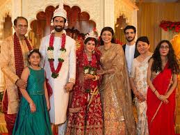 Sushmita sen lifestyle 2021, husband, boyfriends, life story, biography, family, house & carssushmita sen is an indian actress. Sushmita Sen Beams With Joy With Daughters And Beau Rohman Shawl At Brother Rajeev And Charu S Wedding See Pics Times Of India