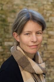 Ellen Hodson's Instagram, Twitter & Facebook