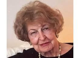 Mary Pickens's Instagram, Twitter & Facebook