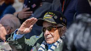 EN IMAGES. Qui sont les vétérans présents pour les cérémonies du 80e  anniversaire du Débarquement ?