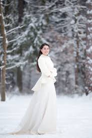 Not only will long sleeves keep you and with a shorter hemline, you can show off a fun pair of statement heels. Winter Wedding Coat White Bridal Jacket Wedding Short Coat Etsy Winter Wedding Coat Wedding Coat Wedding Jacket