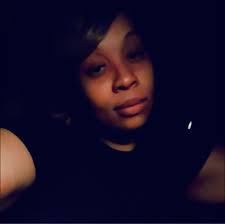 No le pegue a la negra 🤎🤎🤎 Chorus: (No le pegue a la negra) (No le pegue  a la negra) "¡Óyeme, no le pegue a la negra!" (No le pegue a la