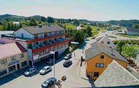 Haugesund lufthavn karmøy er lett tilgjengelig og ligger ca. Svortland Sentrum I Bomlo Kommune Steemit