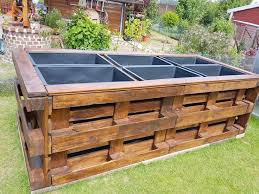Lecho Elevado De Palets Y Cubas De Mortero Cubas Elevado Lecho Mortero Palets Hochbeet Hochbeet Aus Paletten Garten Hochbeet