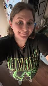 I love this shirt! 💚🖤💚🖤