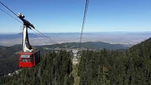 Ce poti face in poiana brasov daca nu esti schior sau daca esti schior dar nu ai zapada? Telecabina Capra NeagrÄ Poiana Brasov Youtube