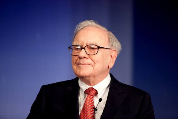 Así quedó la fortuna de Warren Buffett en 2026 tras su retiro como CEO de Berkshire Hathaway