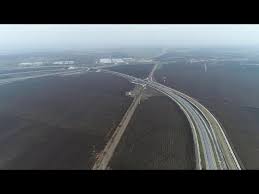 Porțiuni cu benzi de numai 2 metri lățime și asfalt alunecos. Autostrada A10 Sebes Turda 4 Loturi Hotnews Mobile