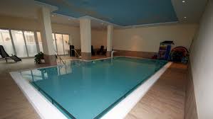 Mehr daten und analysen gibt es hier: Sportstudio Peissenberg Wilhelm Rontgen Str 9 82380 Peissenberg Www Sportstudio Guffanti De Peissenberg Schwimmhalle Sport Studio