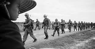 Unterstützen sie die unicef projekte vor ort in vietnam und helfen sie kindern in not. Tv Review The Vietnam War Is A Staggering Achievement