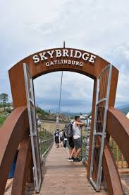 Great smoky thanksgiving arts & crafts show. Z87qs21qzfkxjm