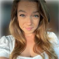 Bree Adams's Instagram, Twitter & Facebook