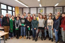 Check spelling or type a new query. Exzellenzpreis St Exupery Fur 16 Kasseler Schuler Innen Der Abiturklassen Deutsch Franzosisches Forum Kassel