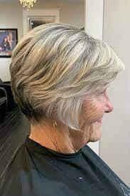 The 39 Best Youthful Hairstyles And Haircuts For Older Women Mom Hairstyles Short Bob Hairstyles Hair Styles