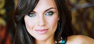 Nadia Handle: biography iyo nolosha shaqsiyeed