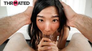 Elle Lee Sucking A Massive Cock - Free Porn Videos - YouPorn