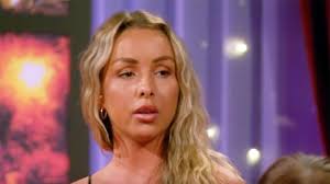 Bachelor”-Emma anklagas för att ha fällt kroppskommentarer