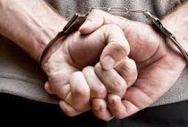 Dalam serbuan tu, ketua polis daerah dang wangi shaharudin abdullah maklumkan yang ahli politik tersebut khabarnya kena tahan bersama sekumpulan rakan yang ada. Ketua Umno Bahagian Ditahan Positif Dadah