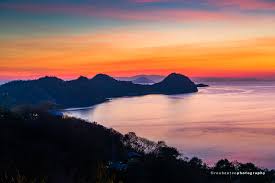 The nearest big and inhabited to the national park island is flores. A Guide To Flores Island Reuben Teo Photography Designer Photographer Blog