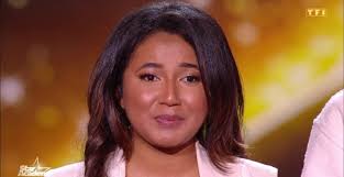 Star Academy : jeu dangereux entre Ebony et Charles le soir du nouvel an