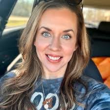 Josie Daniels's Instagram, Twitter & Facebook