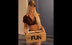 Delivery Free Porn Videos | Baddielatina.com