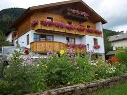 Haus am see b&b offers 3 accommodations with espresso makers and hair dryers. Hotel Haus Klaushofer Brunnweg Osterreich Bei Hrs Gunstig Buchen