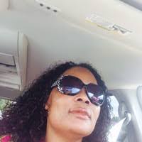 80+ profilů „Lydia“