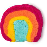Gently scented with a soft creamy filling, crumble under the running tap to release mounds of bubbles atop creamy white water. Rainbow Bubble Bar Lush United Arab Emirates