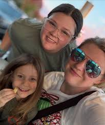 Daphne Duncan (@daphnenduncan) • Instagram photos and videos