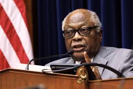 Clyburn urges Biden to use 14th Amendment to avoid debt default