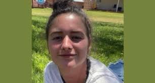 Cô gái sống sót kỳ diệu sau 12 ngày lạc trong hoang mạc nhờ uống nước mưa