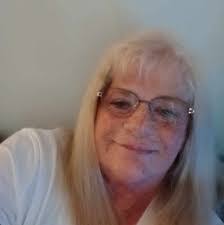 Janet Bates's Instagram, Twitter & Facebook