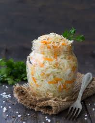 как квасить капусту в домашних условиях рецепт с фото Kak Kvasit Kapustu V Bankah Recept I 5 Variantov Vkusnaya Kvashenaya Kapusta Kvashenaya Kapusta Pitanie Recepty I Grecheskie Zakuski