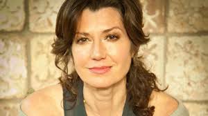 Amy Grant to host intimate weekend at Lake Oconee Ritz-Carlton Lodge