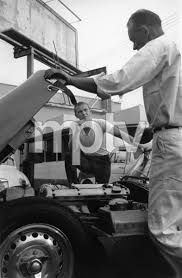 We inspect every car and free carfax report is included. Steve Mcqueen His 1957 Xkss Jaguar With His Mechanic At Grand Prix Motors In Hollywood 1960 C 1986 Sid Avery Image 0019 0009 Most Iconic Images Of The 20th Century Mptv Images