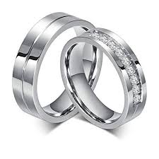 Bishilin Edelstahl 6mm Verlobungsringe Fur Paare Set Mit 2 Ringen Fur Damen Und Herren Der Perfekte Ring Fur Eine Ring Verlobung Verlobungsring Passende Ringe